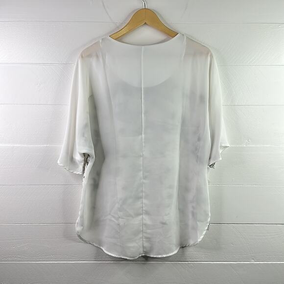 RO & DE Anthropologie White Gray‎ Floral High Low Short Sleeve Blouse Top Size M - Picture 3 of 11